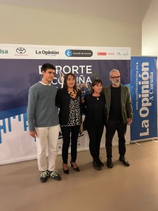 Unai Cereijo, Rosa García e Juan Copa xunto coa Presidenta da FGP, María Jesús Vázquez.
